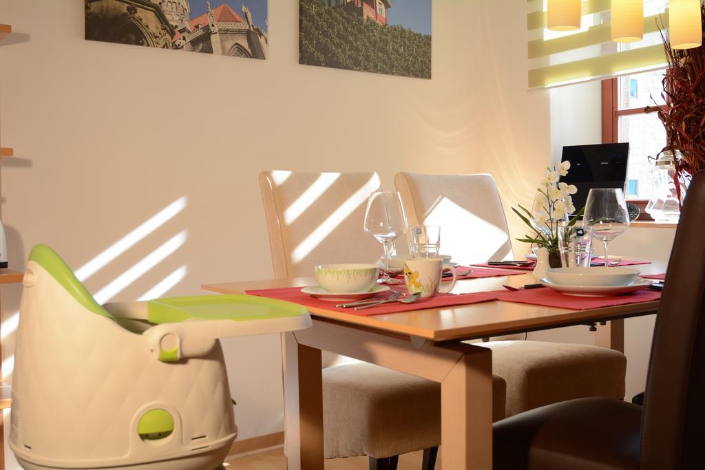 Ferienwohnung Domschatz Naumburg  Ruang foto